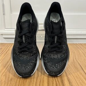 Lululemon Blissfeel 2 Womens Running Shoe *Winter
Black / Silver Drop / Black